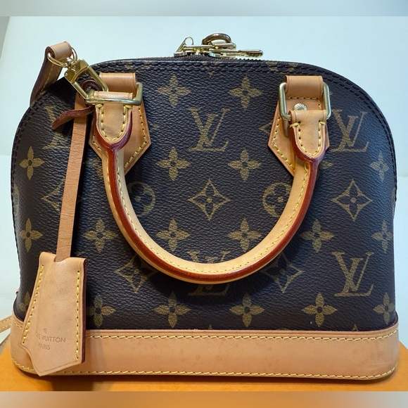Louis Vuitton Alma BB Monogram - Picture 3 of 17